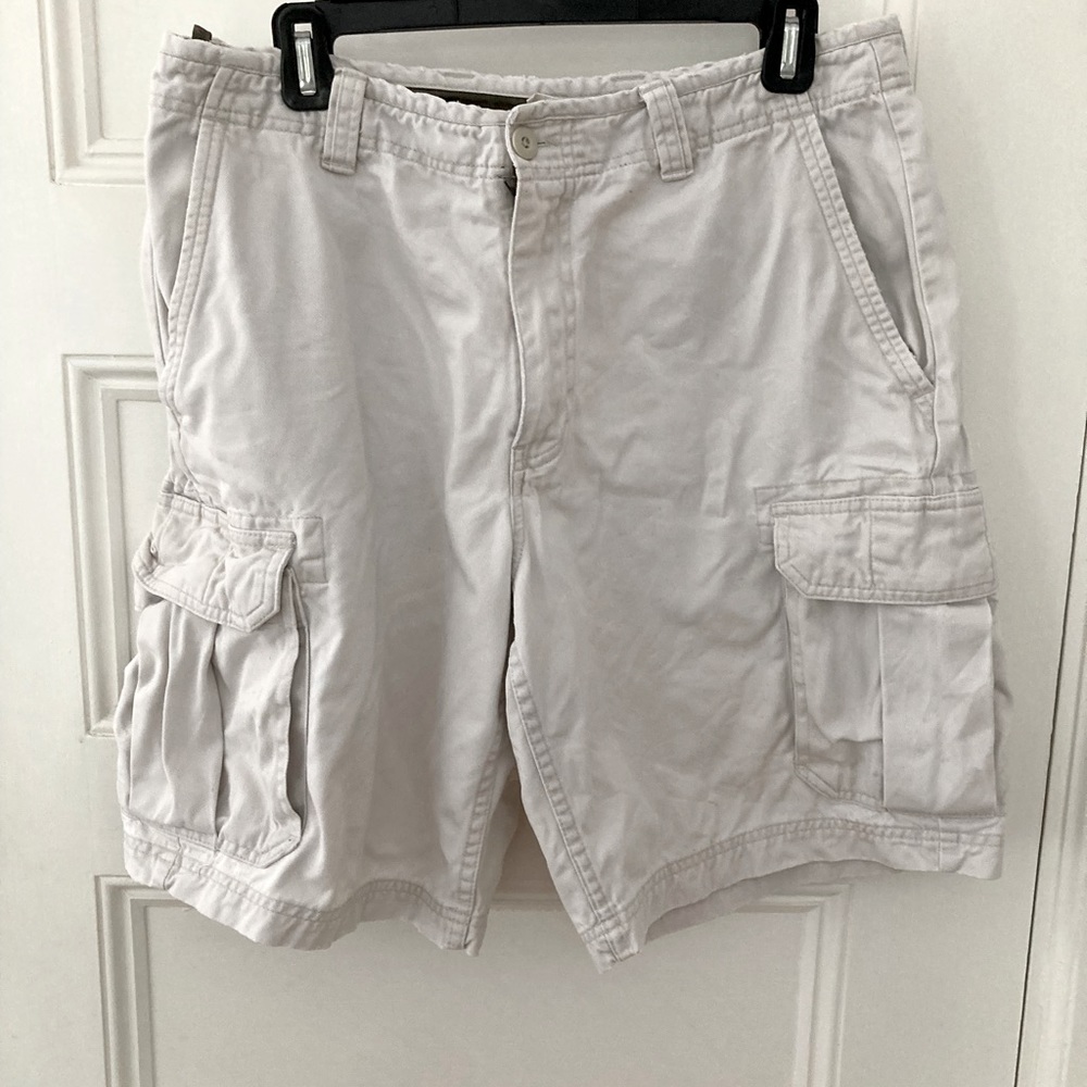 Cargo Shorts Gap Standard Cargo size 33 distressed stone color